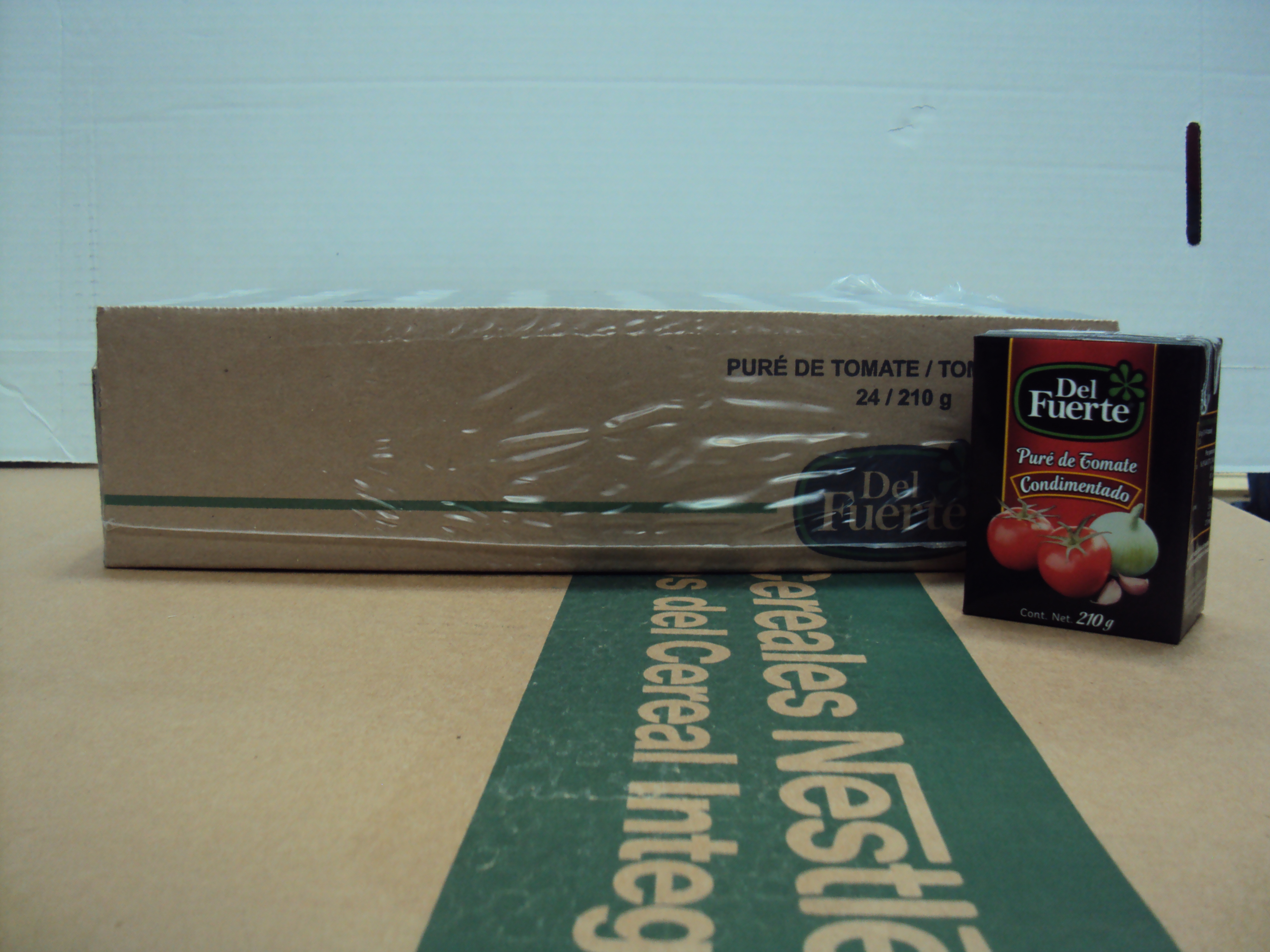 PURE DE TOMATE CONDIMENTADO DEL FUERTE 24/210 GR.