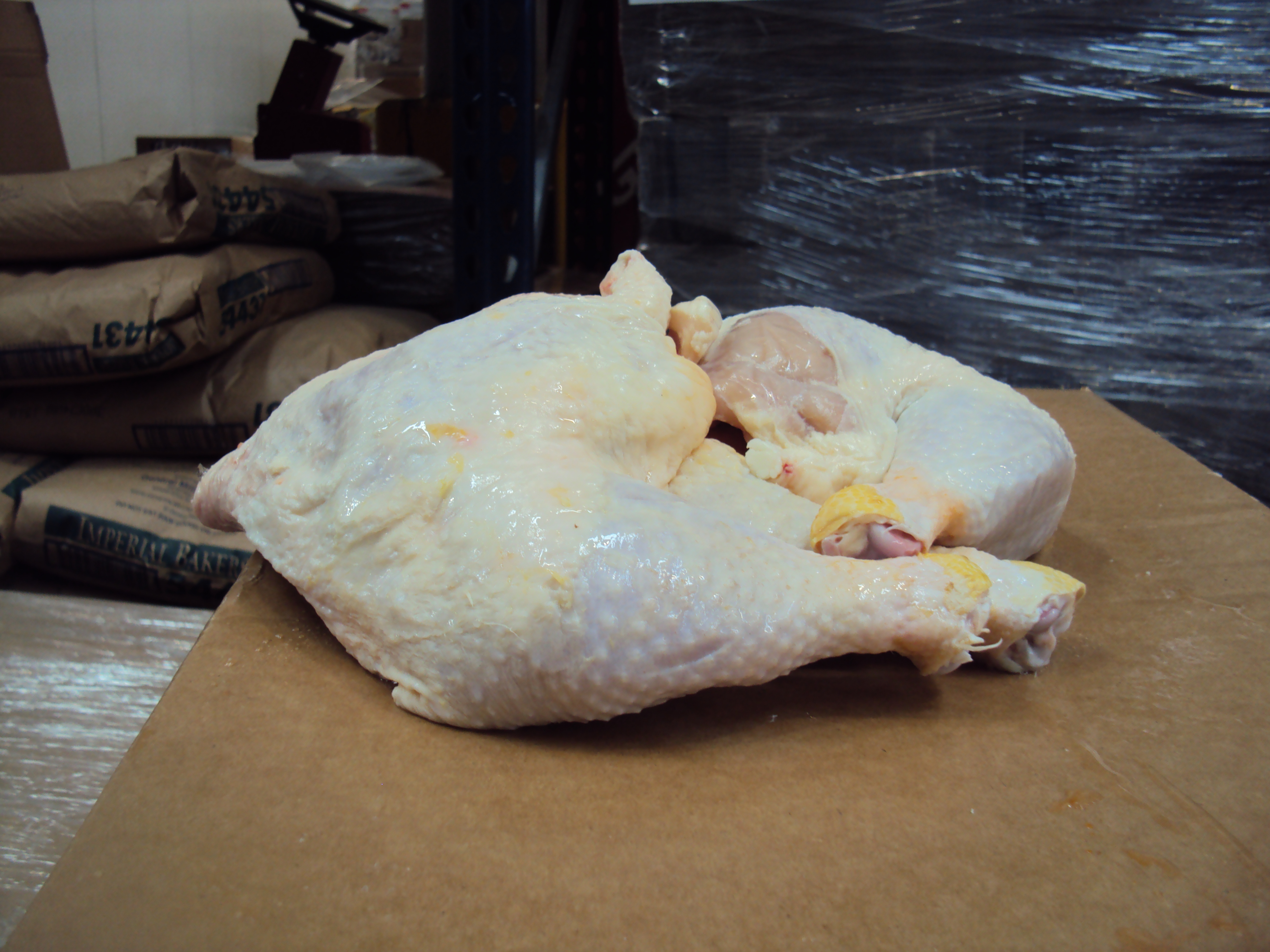 PIERNA DE POLLO CHICA PECO FRESCO 40 LB.